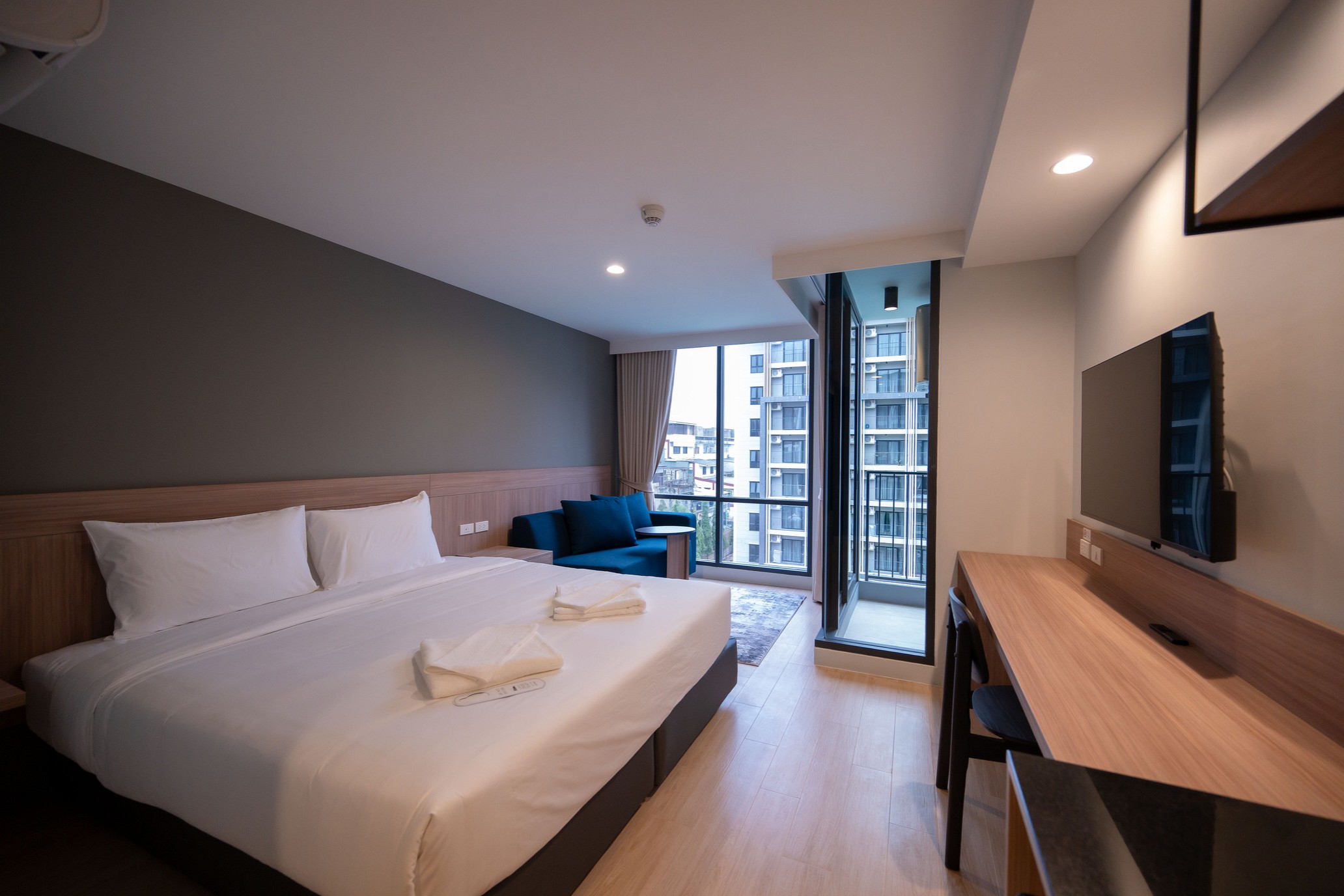 Studio Double Room (23 sqm)